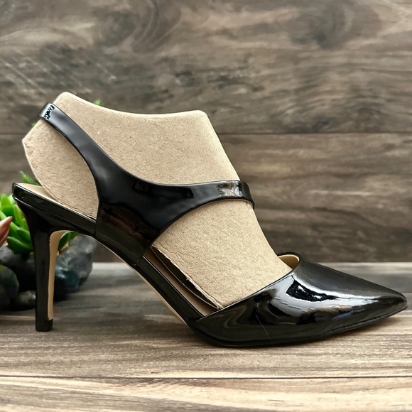 NIB Calvin Klein Geena2 Asymmetrical Strap Slip On Black Patent Pump Heels 8M - Picture 6 of 12